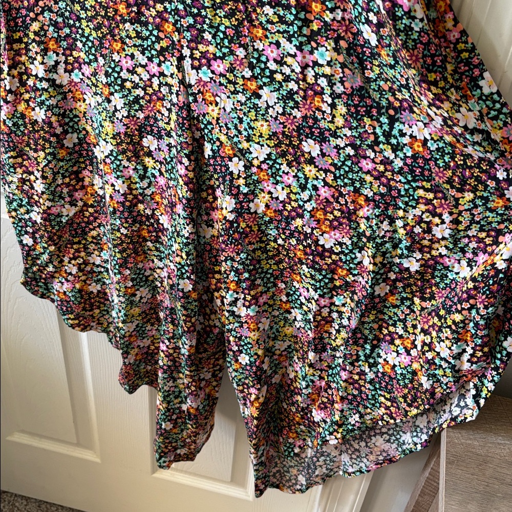Vince Camuto Floral Jumpsuit - Picture 4 of 8
